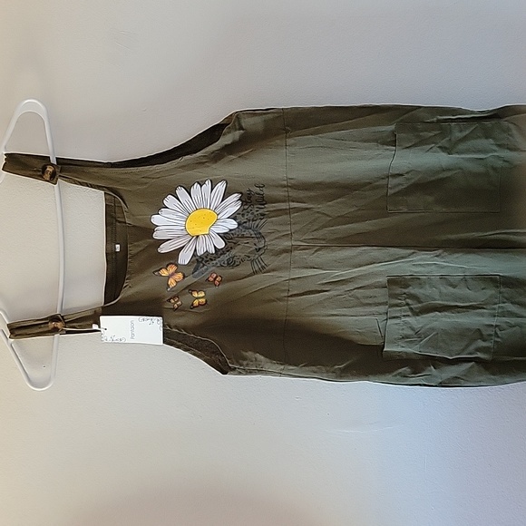 PANTALON jumper with cheetah graphic. NWT Sz. S - Picture 3 of 8